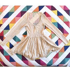 Free People Ivory Lace Long Sleeve Mini‎ Dress XS Boho Romantic Festival